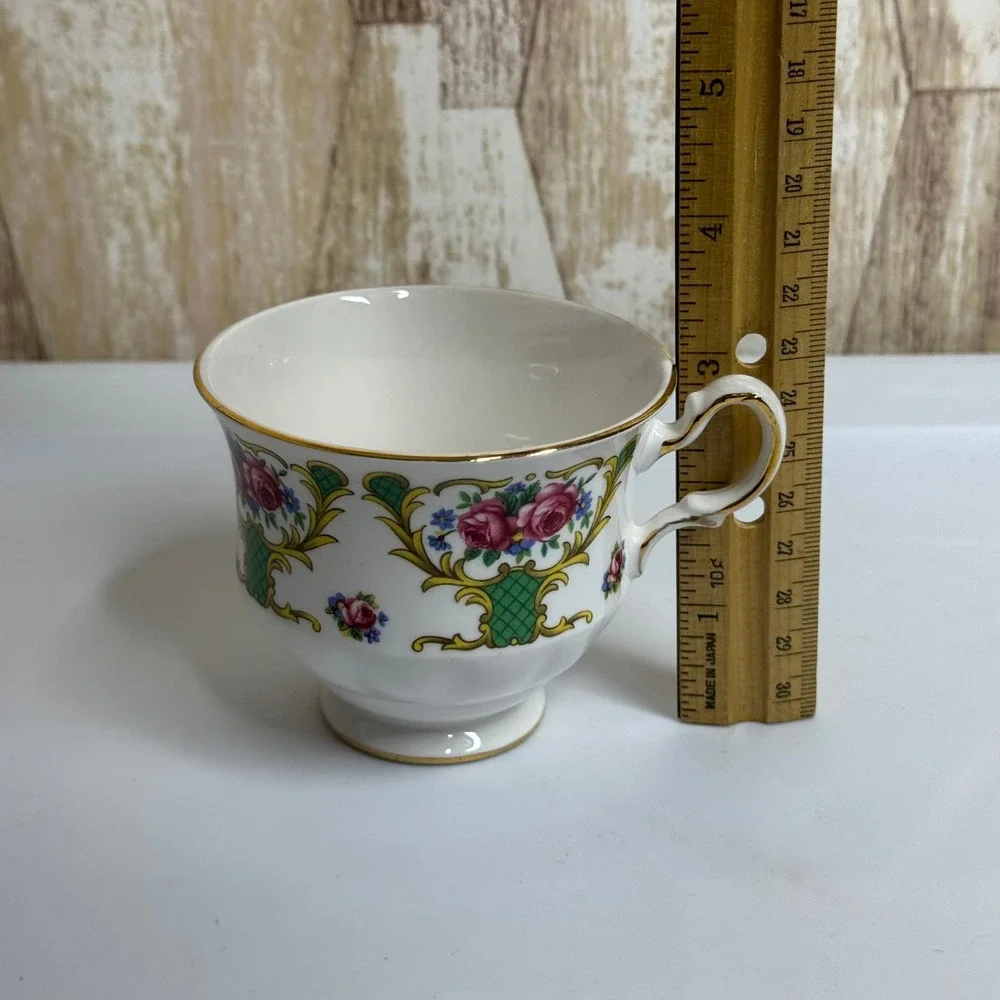 Queen Anne Bone China Tea Cup England Pattern Pink Rose Gold Trim